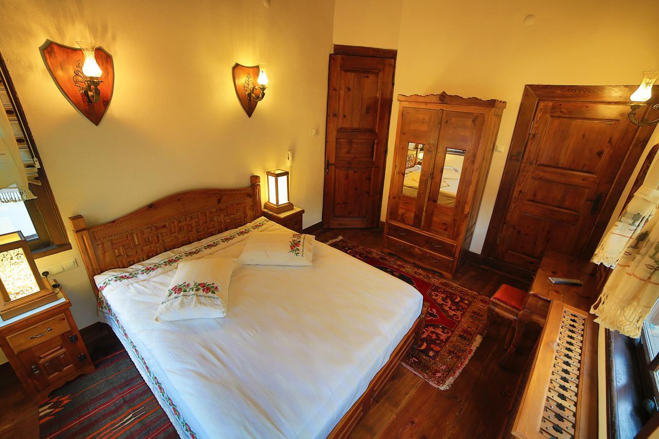 カスタモヌ Akifbey Konagi Bed & Breakfast エクステリア 写真